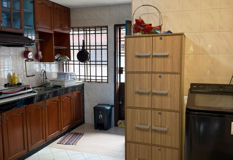 Skudai / Taman Seri Orkid / Double Storey Terrace House