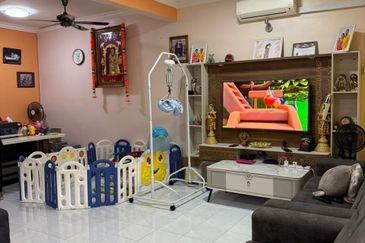 Skudai / Taman Seri Orkid / Double Storey Terrace House