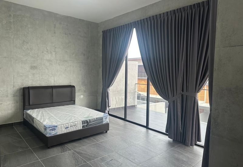 Kulai / Bandar Putra / Bukit Seni / D’Art Hill Residence / 2.5 Storey House 