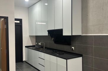 Kulai / Bandar Putra / Bukit Seni / D’Art Hill Residence / 2.5 Storey House 