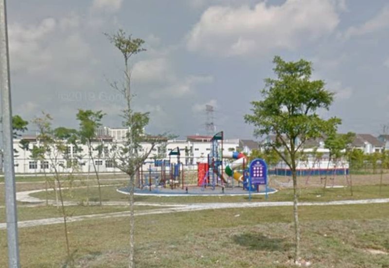 Gelang Patah/ Nusantara Prima / Jalan Prima 3x / 2 Storey Terrace House / Unblock view  Facing garden