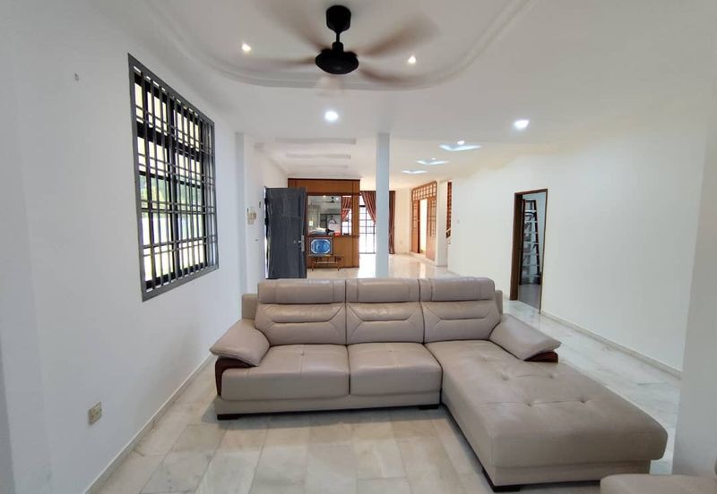 Senai / Jalan anak bukit / Bungalow House