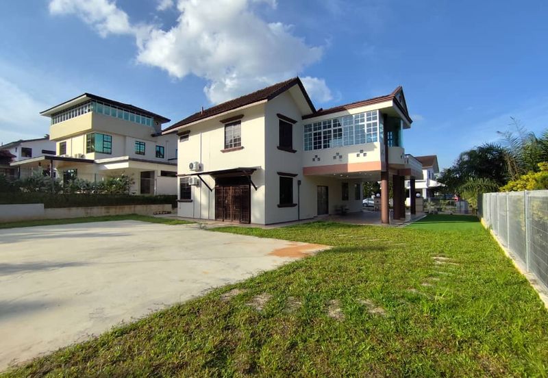 Senai / Jalan anak bukit / Bungalow House