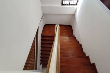 Senai / Jalan anak bukit / Bungalow House