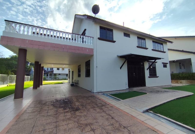 Senai / Jalan anak bukit / Bungalow House