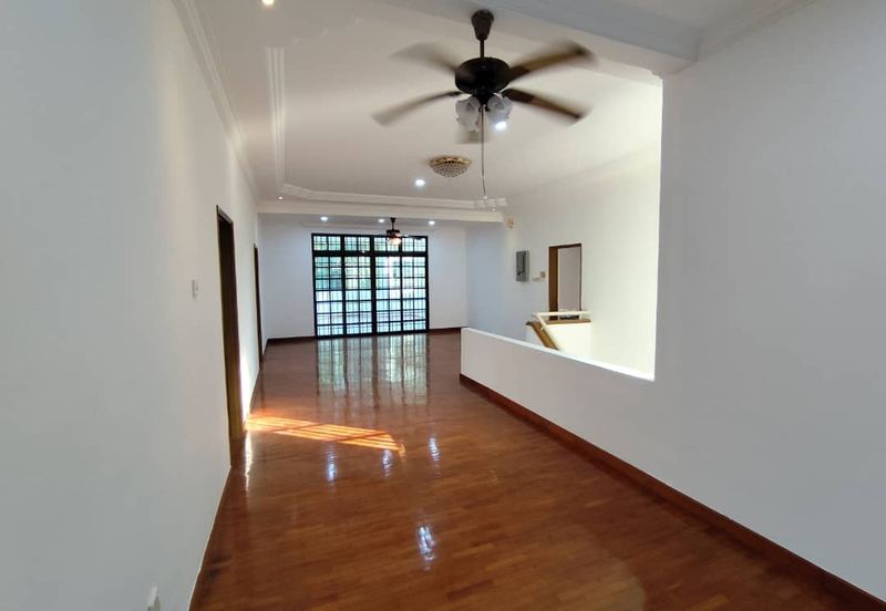 Senai / Jalan anak bukit / Bungalow House