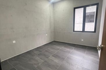 Kulai / Bandar Putra / Bukit Seni / D’Art Hill Residence / 2.5 Storey House End Lot / Brand New Unit