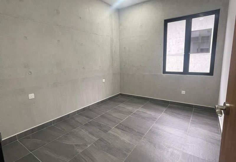 Kulai / Bandar Putra / Bukit Seni / D’Art Hill Residence / 2.5 Storey House End Lot / Brand New Unit