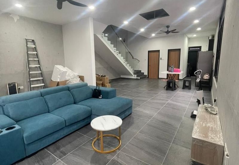 Kulai / Bandar Putra / Bukit Seni / D’Art Hill Residence / 2.5 Storey House End Lot / Brand New Unit