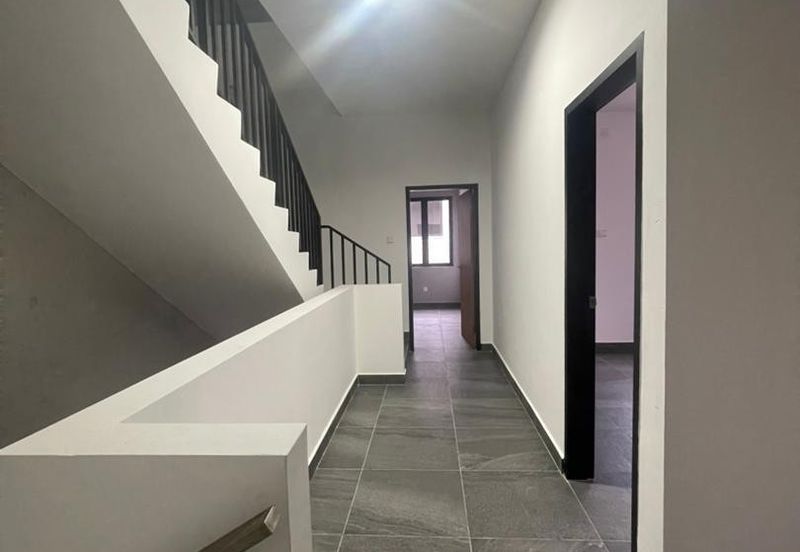 Kulai / Bandar Putra / Bukit Seni / D’Art Hill Residence / 2.5 Storey House End Lot / Brand New Unit