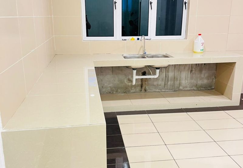 Kulai / Taman Sri Kulai Baru / 2 Storey Terrace House Renovated unit 