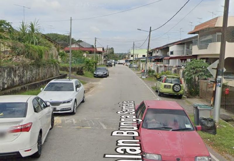 Kulai / Taman Sri Kulai Baru / 2 Storey Terrace House Renovated unit 