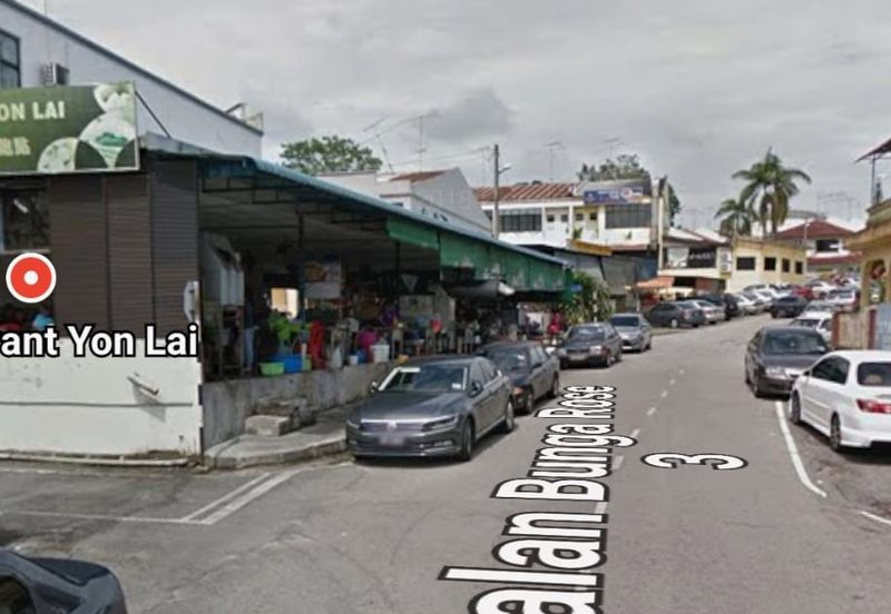 Kulai / Taman Sri Kulai Baru / 2 Storey Terrace House Renovated unit 