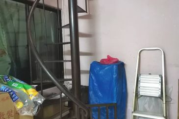Johor Bahru / Taman Johor Jaya / Jalan Anggerik / Single Storey Terrace House ✅Corner Lot 
