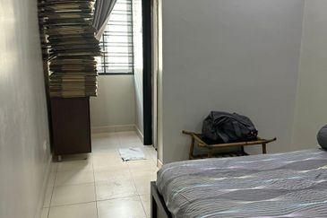 Johor Bahru / Taman Seri Austin / Jalan Seri Austin 3/5x  Double Storey Terrace House  - ⁠Fully Renovated