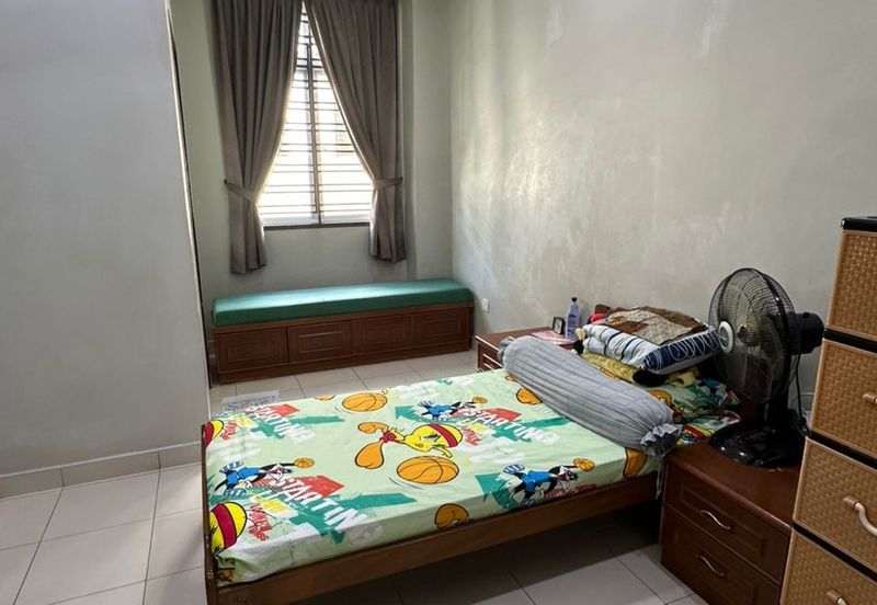 Johor Bahru / Taman Seri Austin / Jalan Seri Austin 3/5x  Double Storey Terrace House  - ⁠Fully Renovated