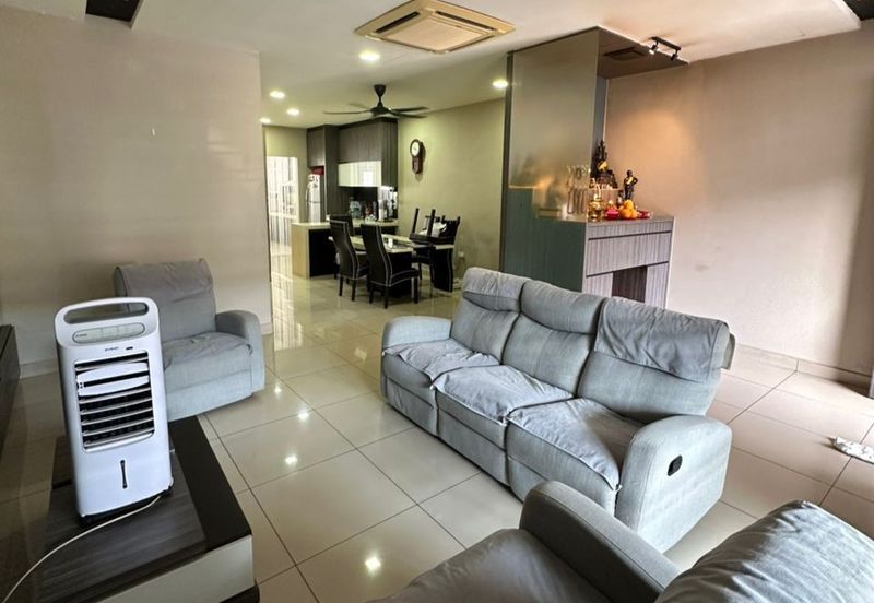 Johor Bahru / Taman Seri Austin / Jalan Seri Austin 3/5x - Double Storey Terrace House