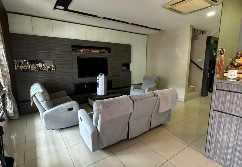 Johor Bahru / Taman Seri Austin / Jalan Seri Austin 3/5x - Double Storey Terrace House