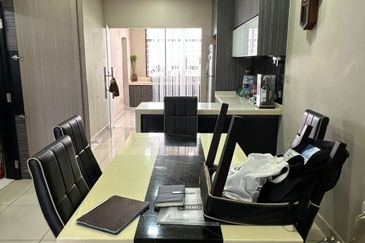 Johor Bahru / Taman Seri Austin / Jalan Seri Austin 3/5x - Double Storey Terrace House