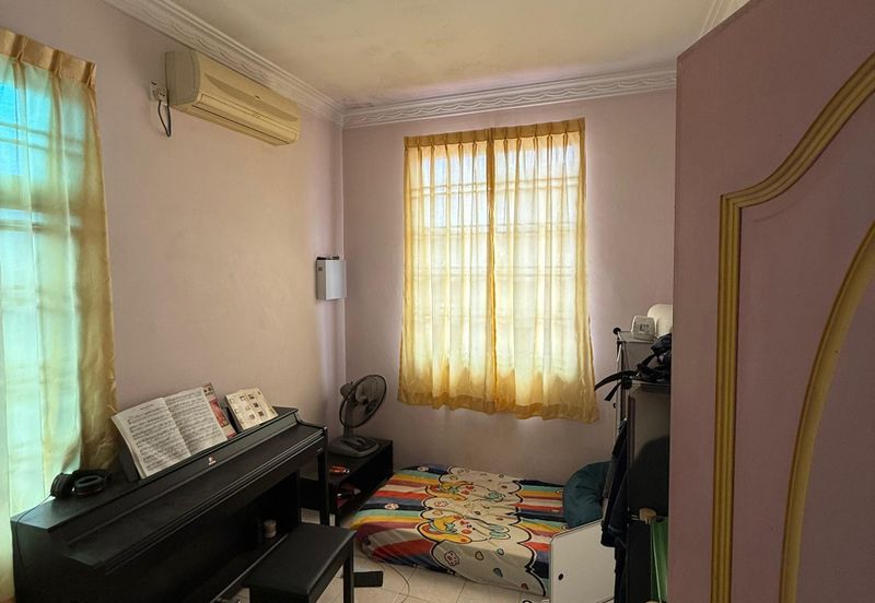 Iskandar Puteri / Bukit Indah / Jalan Indah 5 / Double Storey Terrace House End Lot + 10ft / Unblockland 