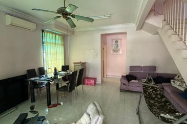 Iskandar Puteri / Bukit Indah / Jalan Indah 5 / Double Storey Terrace House End Lot + 10ft / Unblockland 