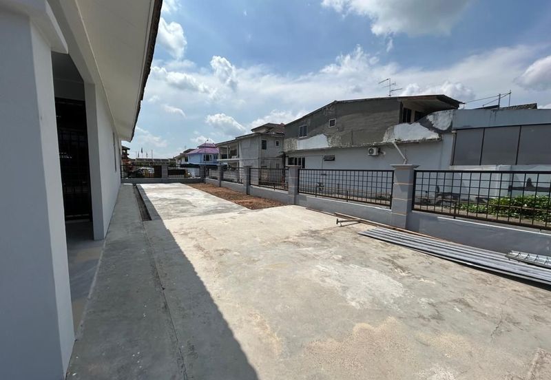 Skudai / Taman Melawati / Jalan melawati 1 / Single Storey Endlot / Unblock view