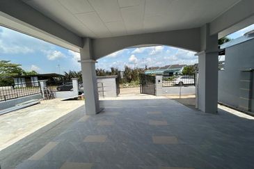 Skudai / Taman Melawati / Jalan melawati 1 / Single Storey Endlot / Unblock view