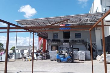 Johor Bahru/ Taman Eko Perniagaan / Jalan Eko Perniagaan 2/5 & Semi Detached Factory Corner Lot