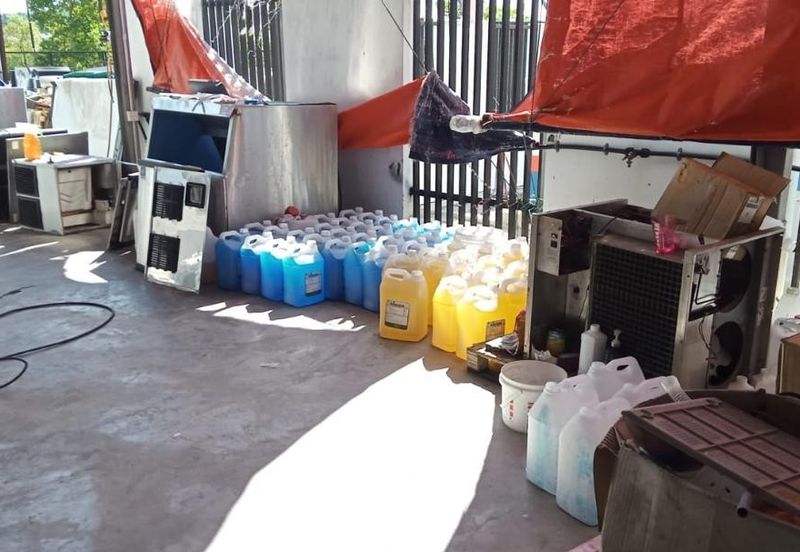 Johor Bahru/ Taman Eko Perniagaan / Jalan Eko Perniagaan 2/5 & Semi Detached Factory Corner Lot