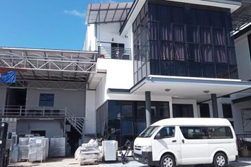 Johor Bahru/ Taman Eko Perniagaan / Jalan Eko Perniagaan 2/5 & Semi Detached Factory Corner Lot