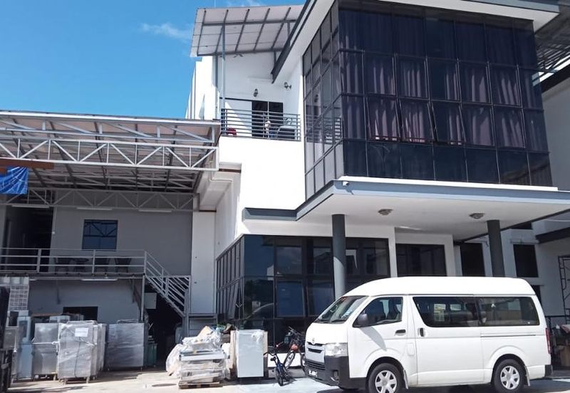 Johor Bahru/ Taman Eko Perniagaan / Jalan Eko Perniagaan 2/5 & Semi Detached Factory Corner Lot