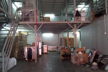 Johor Bahru/ Taman Eko Perniagaan / Jalan Eko Perniagaan 2/5 & Semi Detached Factory Corner Lot