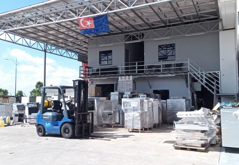 Johor Bahru/ Taman Eko Perniagaan / Jalan Eko Perniagaan 2/5 & Semi Detached Factory Corner Lot