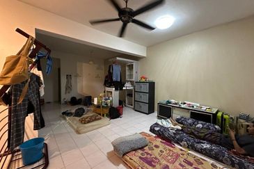 Kulai / Taman Sri Putri / Jalan Sri Putri 2 / Double Storey House Unblock Unit 