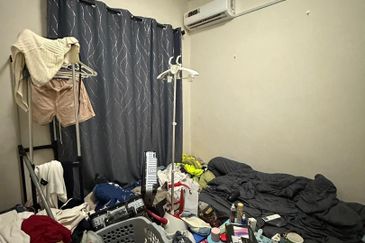 Kulai / Taman Sri Putri / Jalan Sri Putri 2 / Double Storey House Unblock Unit 