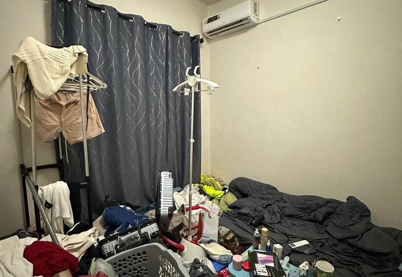 Kulai / Taman Sri Putri / Jalan Sri Putri 2 / Double Storey House Unblock Unit 