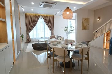 Johor Bandar Tiram / New Launch Double Storey House / 👉Early Bird Promotion👉Free Legal & Stamp Duty 👉Free MOT🔥Monthly from RM3xxx