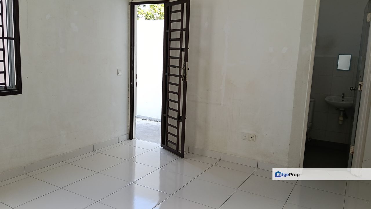 Taman Bukit Indah  / Jalan Indah Zon 7 / Double Storey House , Johor, Bukit Indah