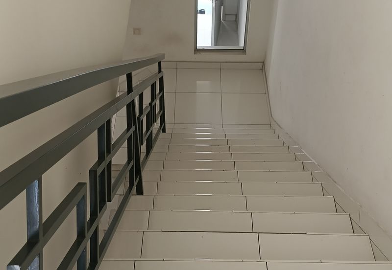 Taman Bukit Indah  / Jalan Indah Zon 7 / Double Storey House 