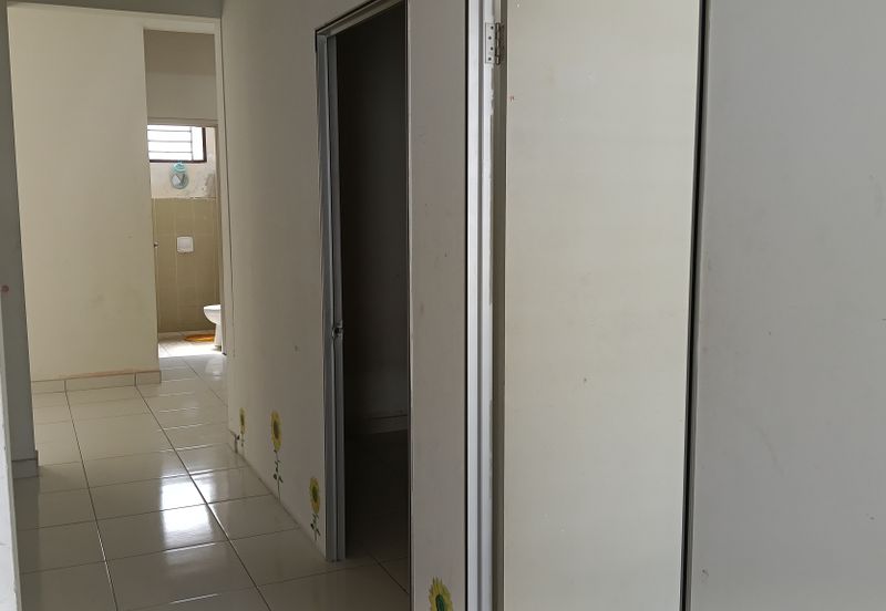 Taman Bukit Indah  / Jalan Indah Zon 7 / Double Storey House 