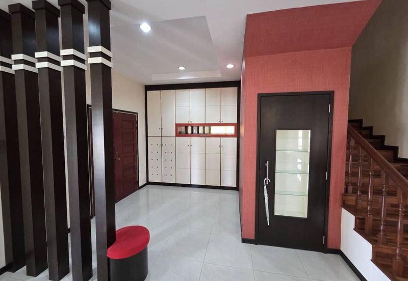 Kulai / Bandar Putra / Gate A / Double Storey Semi Detached  