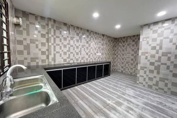 Gelang Patah/ Jalan Nusa perintis 1x - Single storey terrace Unblock Unit 