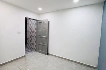 Gelang Patah/ Jalan Nusa perintis 1x - Single storey terrace Unblock Unit 