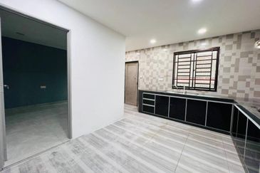 Gelang Patah/ Jalan Nusa perintis 1x - Single storey terrace Unblock Unit 