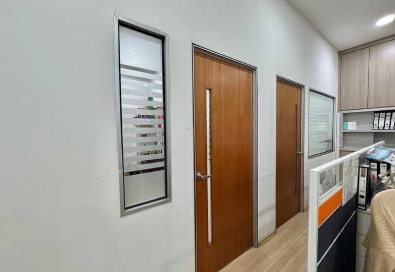 Senai / Taman Seri Senai / Jalan Sawi / 1.5 Storey Terrace Factory / Renovated to office