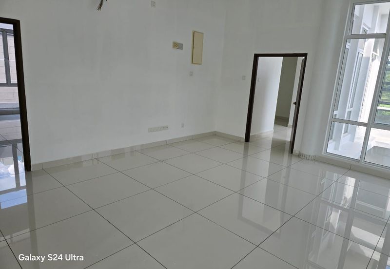 Kulai / ioi Bandar Putra / Jalan Ceria / Bougain Villa / Double Storey Bungalow / Brand New Original Unit