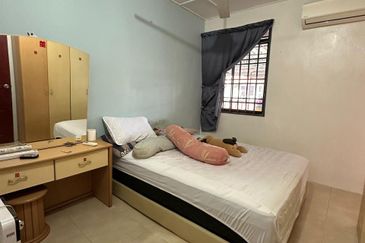 Kulai / Saleng / Taman muhibah / Jalan Jambu Mawah / Double Storey Low Cost / Fully Renovation