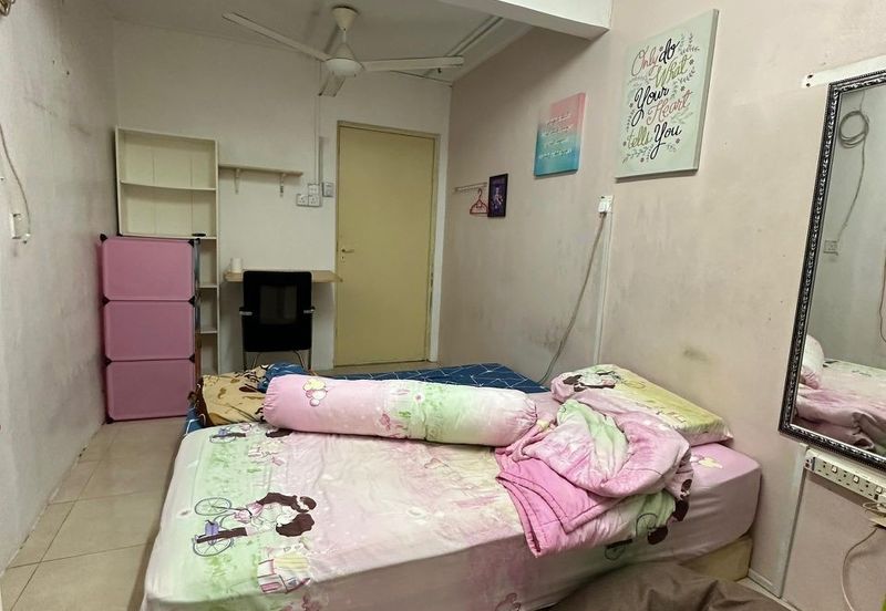 Kulai / Saleng / Taman muhibah / Jalan Jambu Mawah / Double Storey Low Cost / Fully Renovation