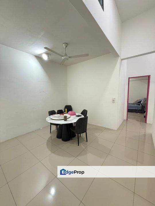 Senai / Taman Hijauan / Jalan Hijauan 5 / Senai Park / Single Semi-D House ⁠Gated & Guarded , Johor, Senai
