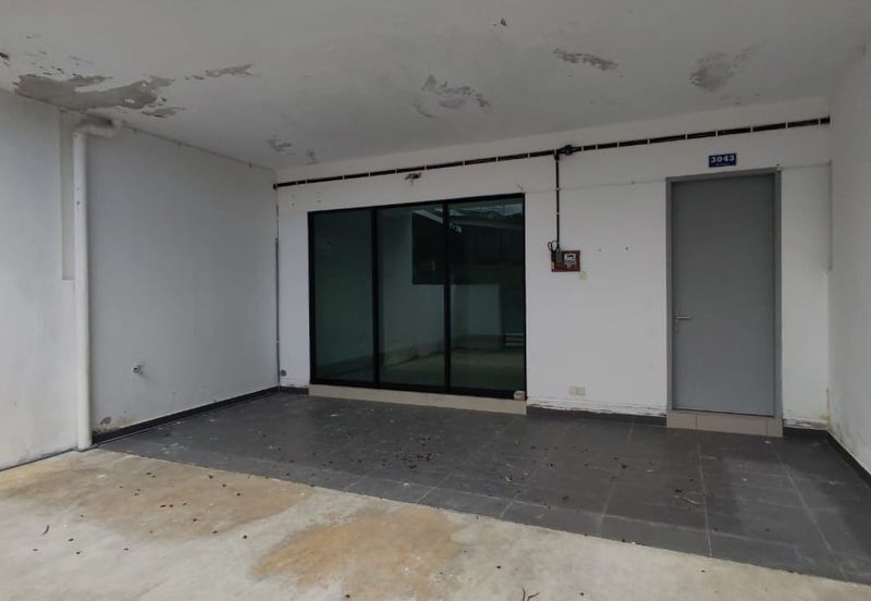 Kulai / Bandar Indahpura Crystal 2 /Jalan Cempaka 36/27